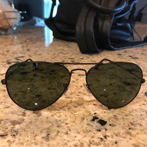 Large double black Ray Ban aviators! Polarized!